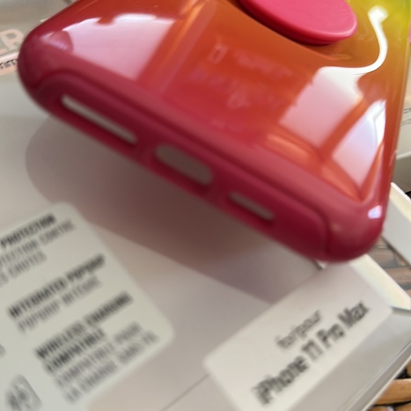 Otter + POP Clear case for iPone 11 ProMax in Ombre - Picture 5 of 5